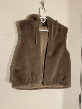Women's Faux Fur Hooded Vest